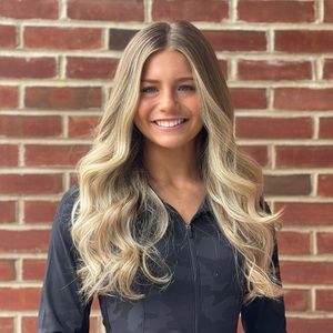 Meet your Posher, Ava